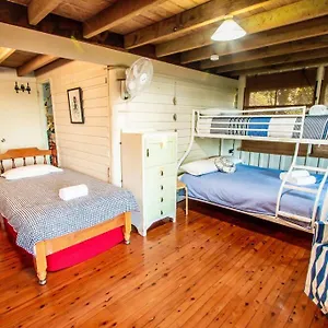 The Gallery - Beach Hideaway In Stunning 1770 Seventeen Seventy
